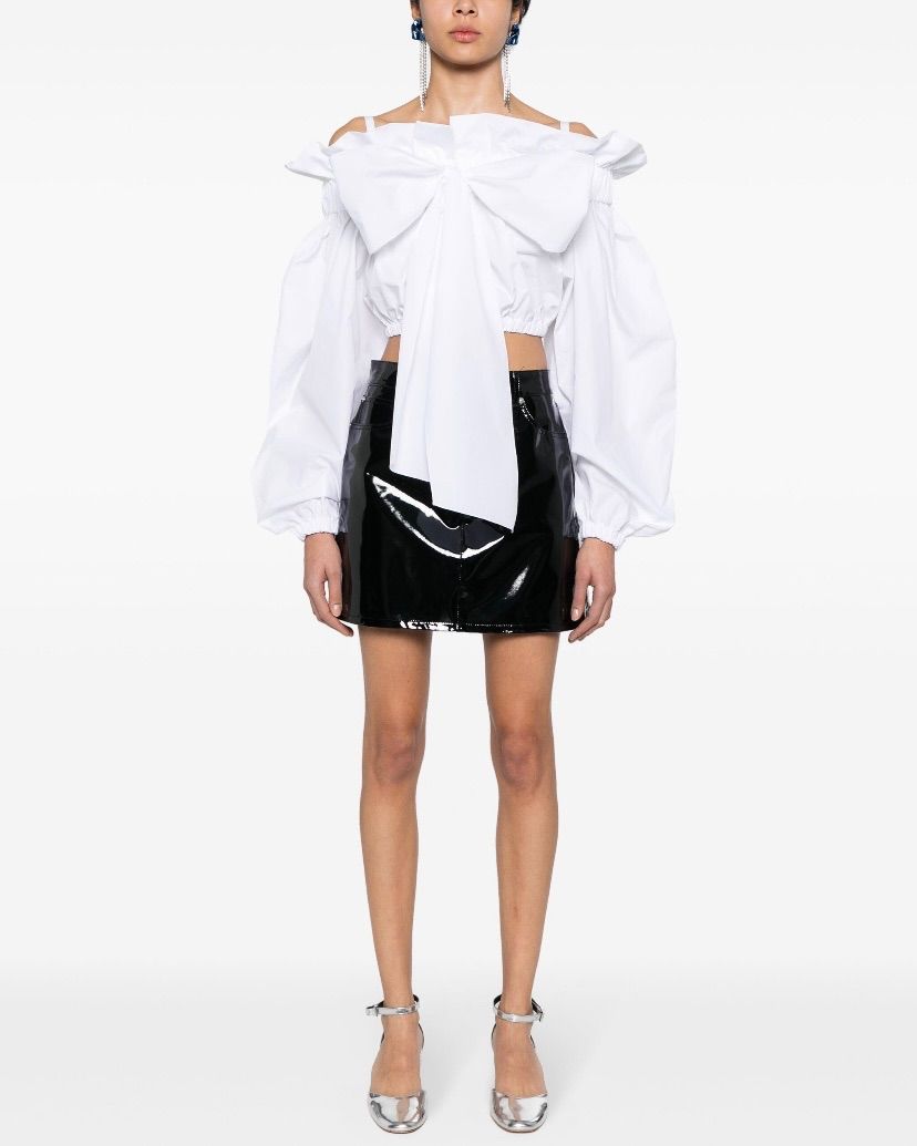 [定価10万円以上]新品タグ付きPatou リボンディティール クロップドトップ 定価10万円以上]新品タグ付きPatou リボンディティール クロップド