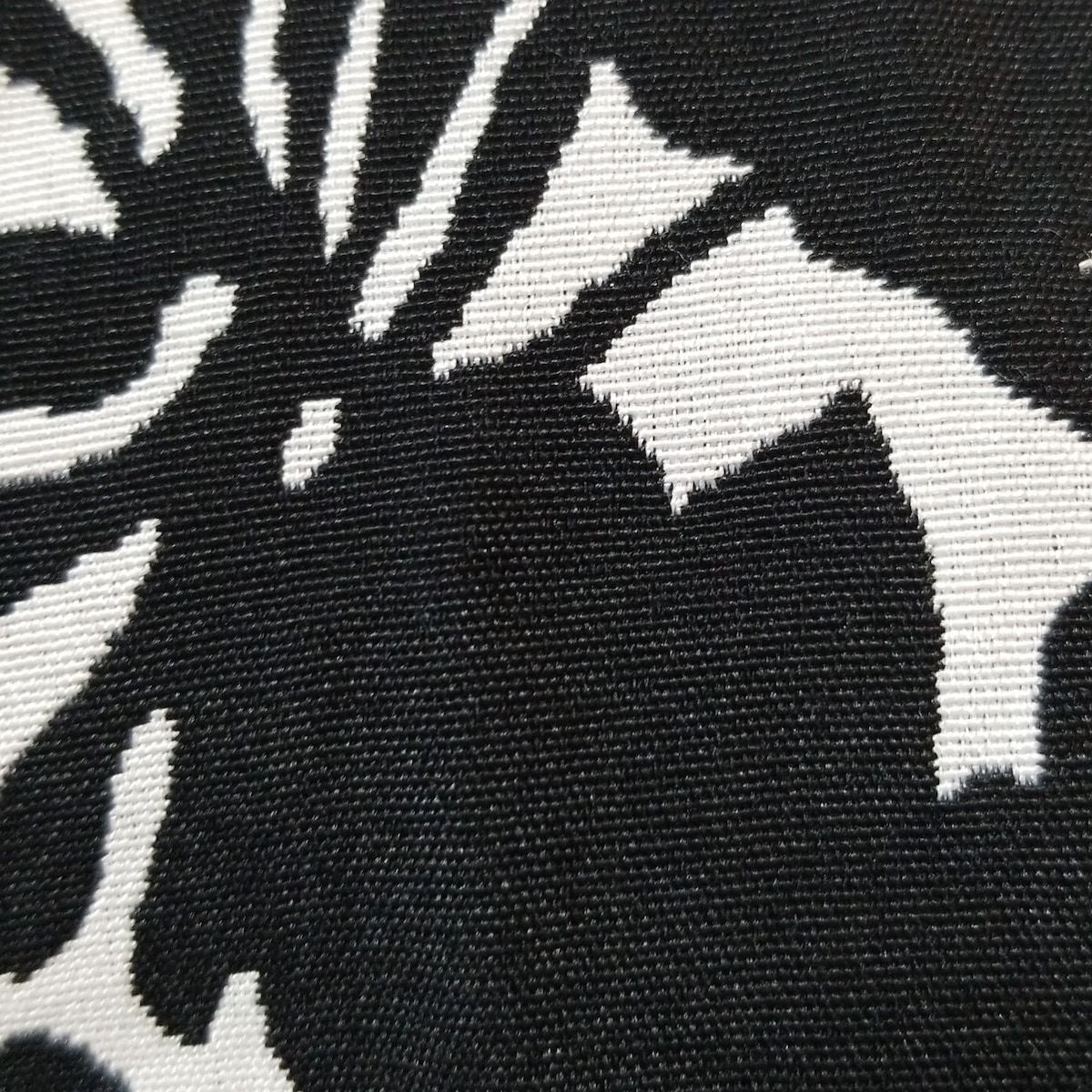 白×黒 クルーネック