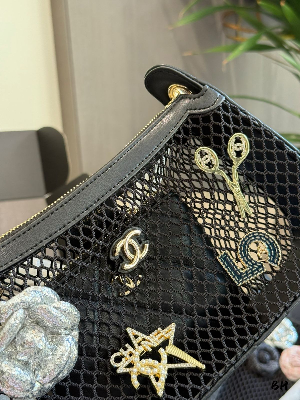 フィッシュネットデザイン！【CHANEL】チェーンクラッチバッグ 今日特価】Chanel Fishnet Clutch Bag シャネル フィッシュ