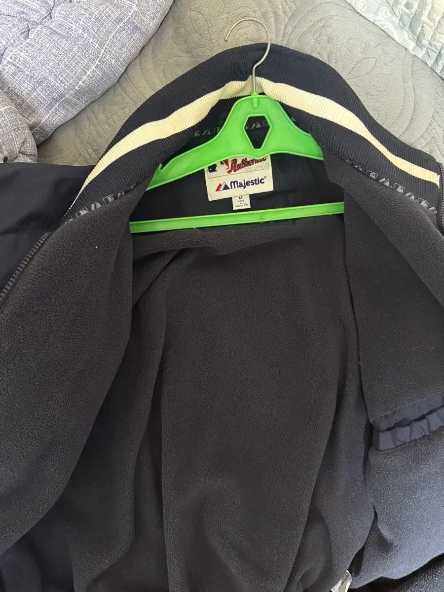 カープリバーシブルパーカー2024！Lサイズ！限定完売品！ カープ