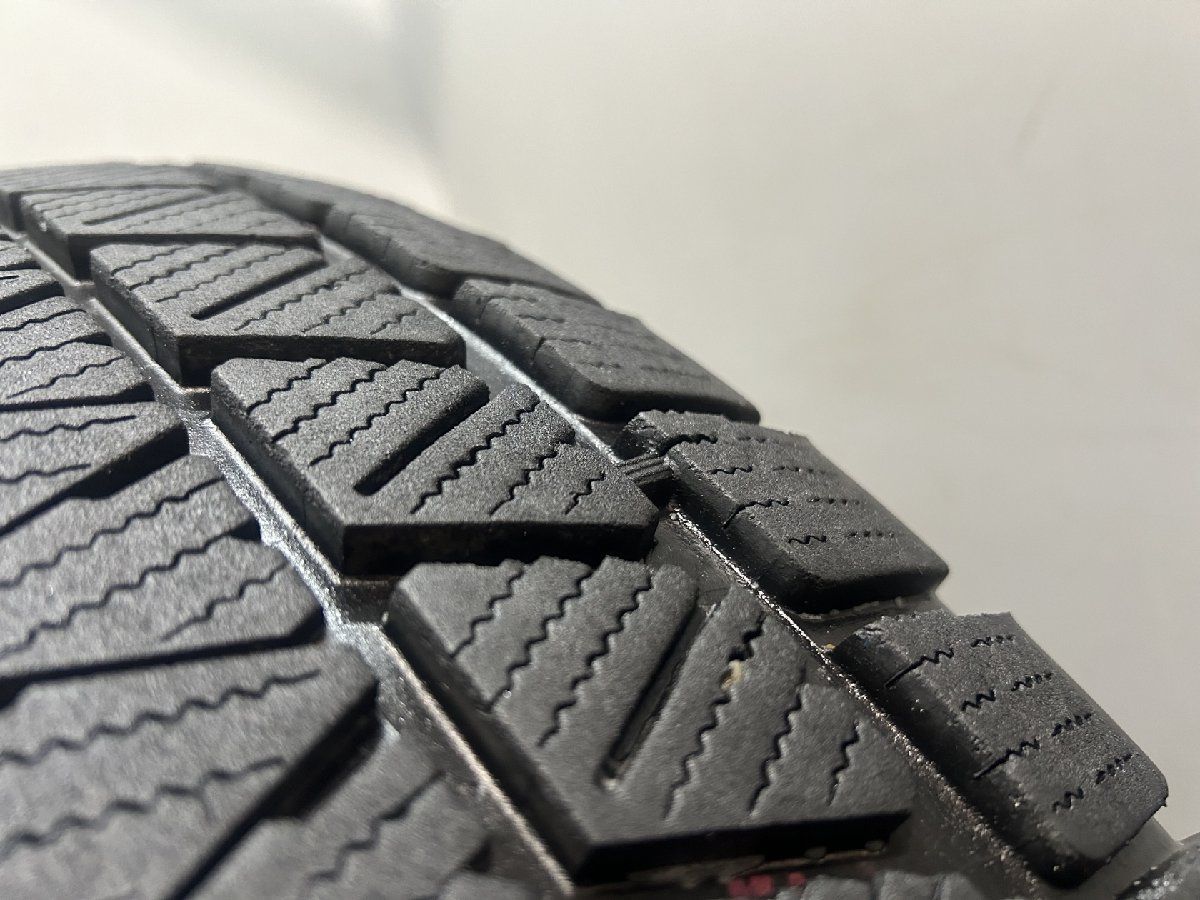 プラド/ハイラックス スタッドレスタイヤ ホイール4本セット 265/65R17