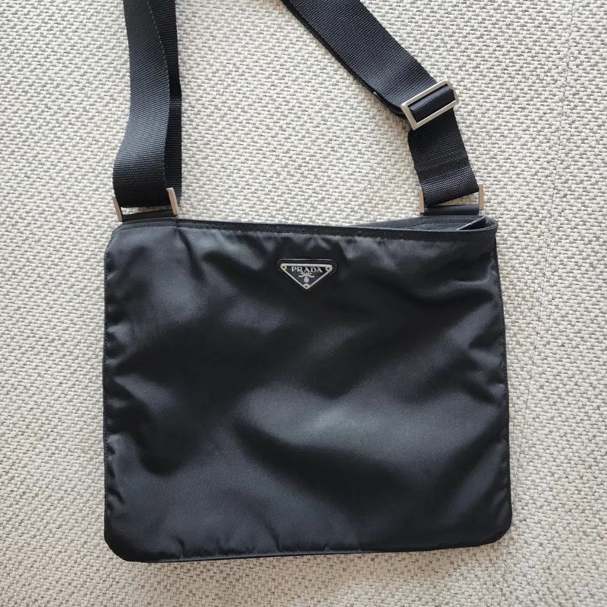 状態良し PRADA プラダ ナイロン メッセンジャーバッグ クロスバッグ