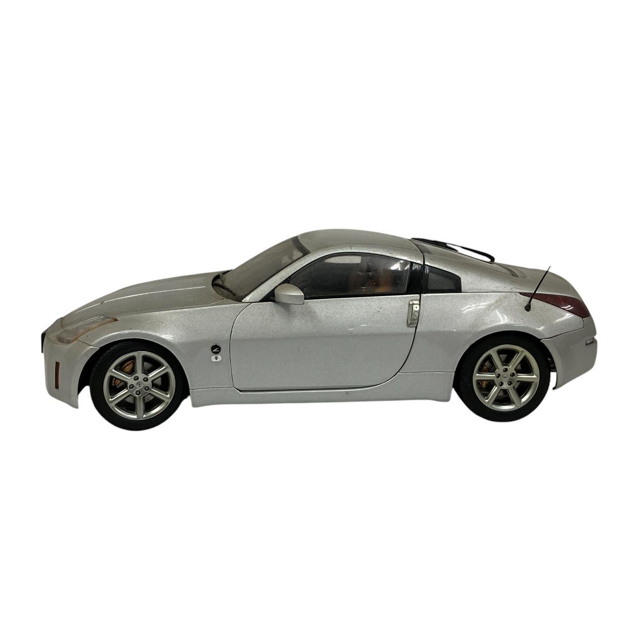 オートアート 1/18 日産 フェアレディZ 350Z(カスタム仕様
