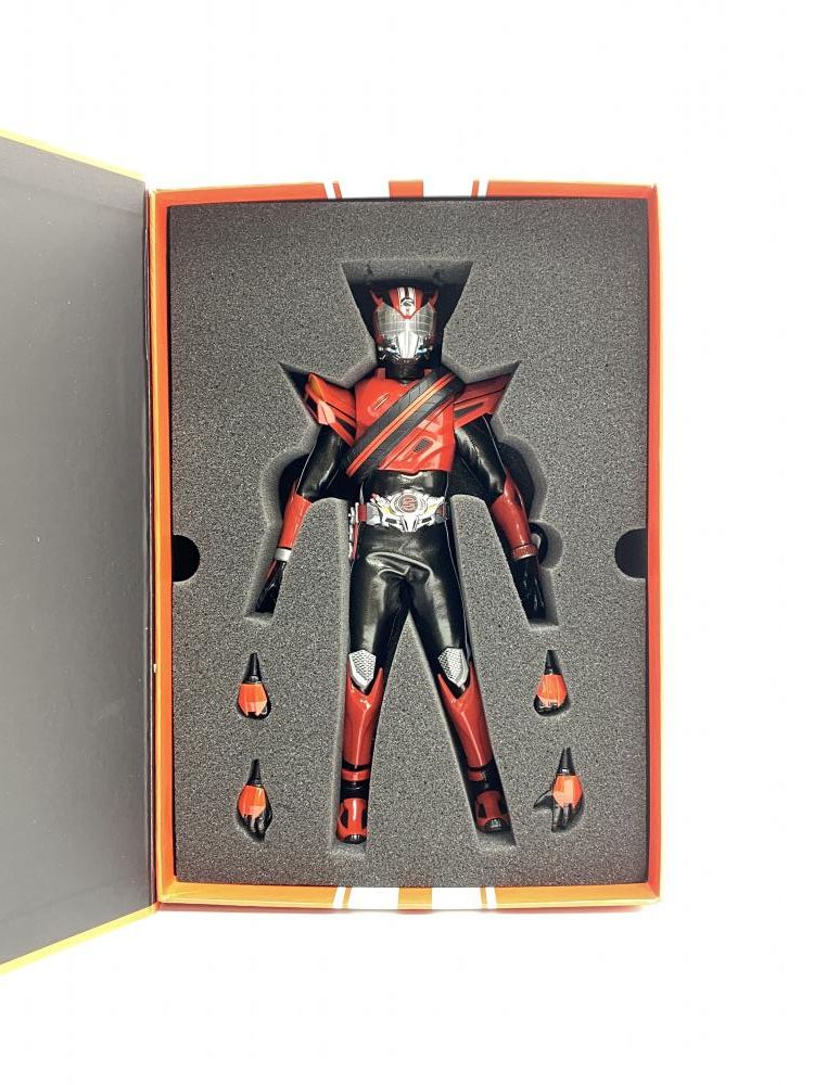 【ジャンク品】仮面ライダー　ドライブ　RAH Amazon.co.jp: RAH(リアルアクションヒーローズ) GENESIS 仮面