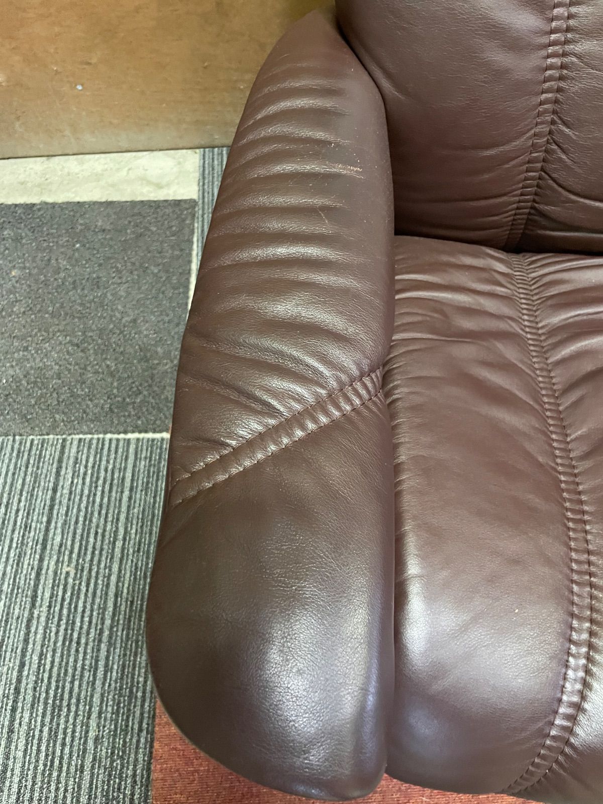 ストレスレスチェア オットマン付き