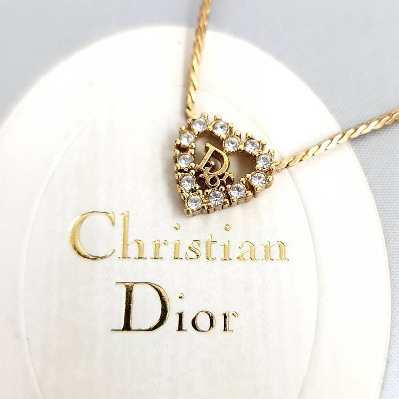 Christian Dior クリスチャンディオール ネックレス ハート ラインストーン ゴールドカラー ケース付き アンティーク アクセサリー  ヴィンテージ ブランド小物 デザイン - メルカリ