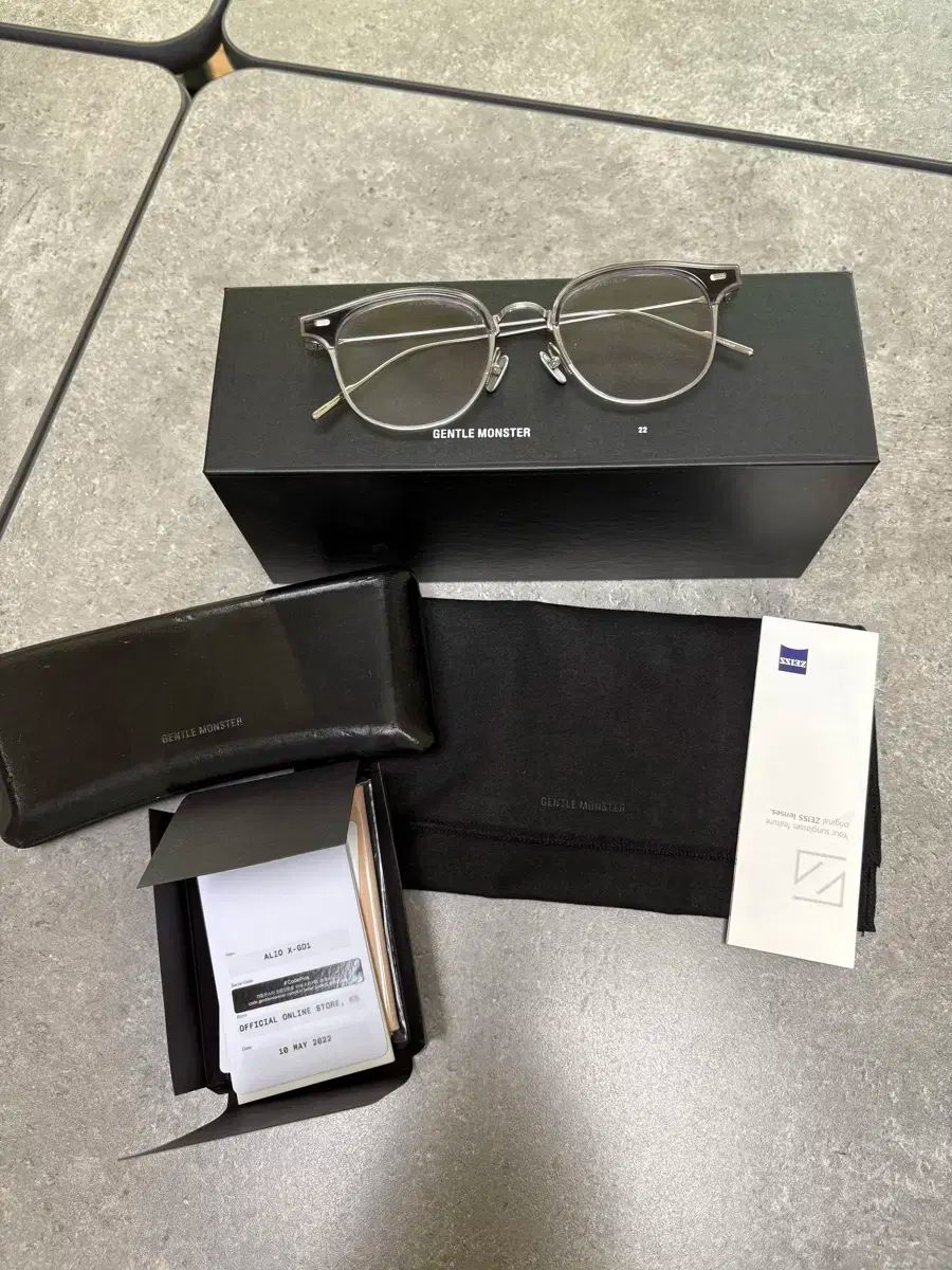 ジェントル・モンスター Alio アリオ X GD1 - メルカリ 