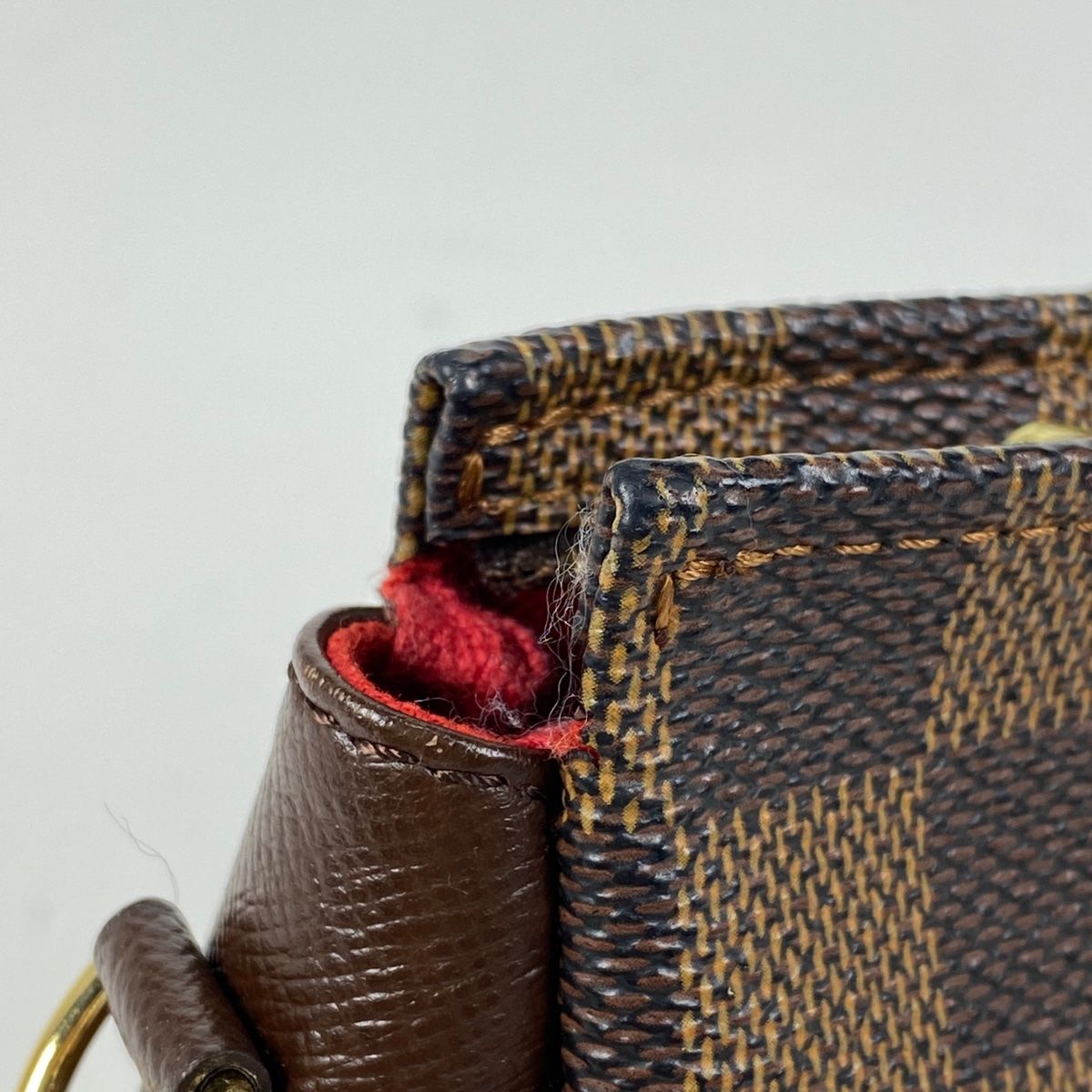 【美品】ルイヴィトン　ダミエ　トゥルースメイクアップ　ポーチ　N51982　茶系 LOUIS VUITTON ルイヴィトン トゥルース メイクアップ ポーチ
