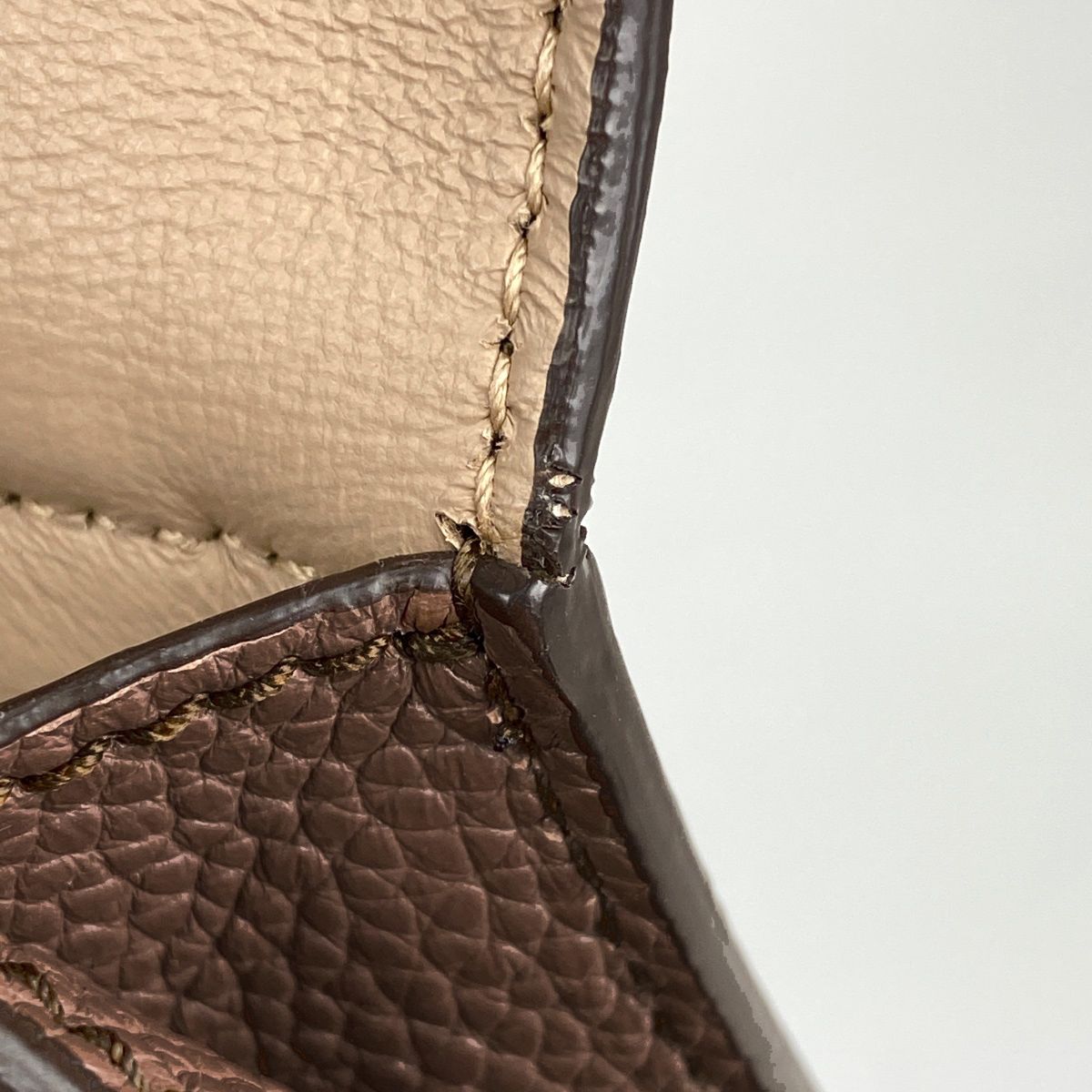 サルヴァトーレフェラガモ Salvatore Ferragamo ソフィア