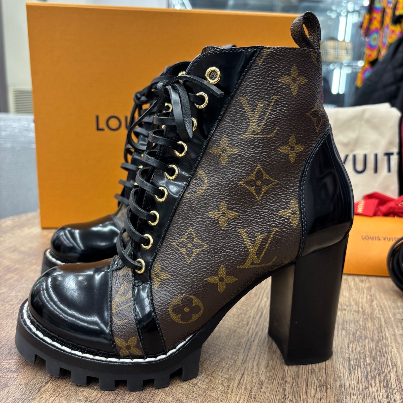 VUITTON スタートレイル