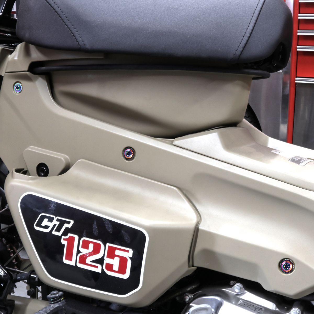 CT125 ハンターカブ チタンボルト JA55/JA65 外装カバー用 ボルト