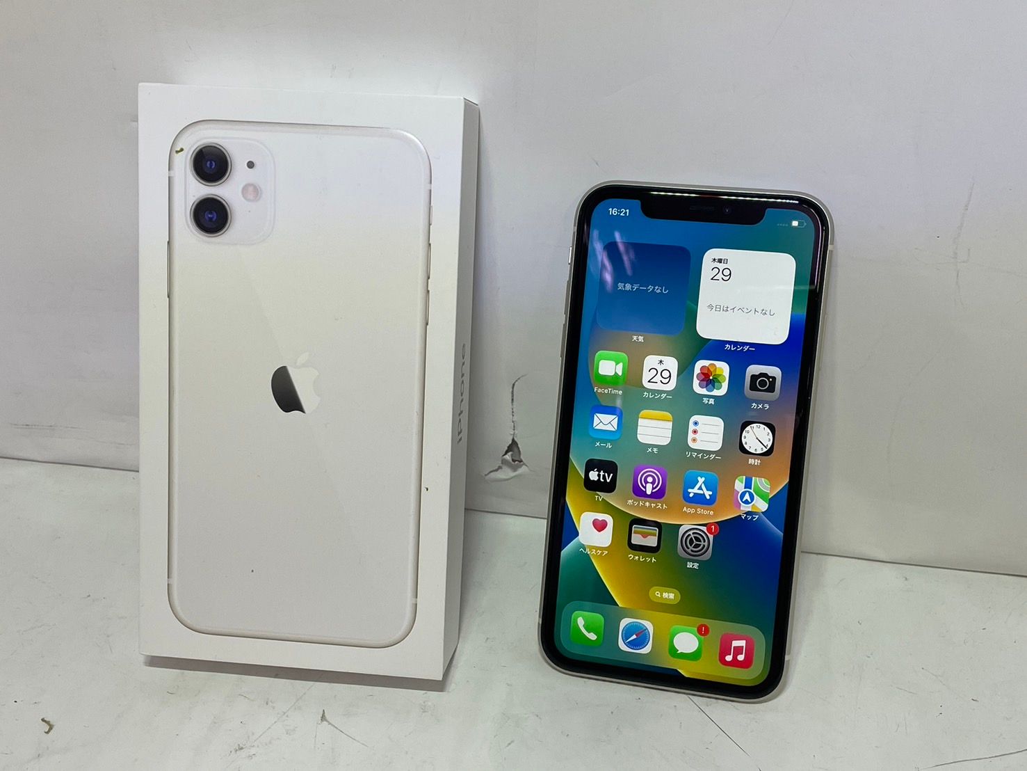 [中古スマホ] iPhone 11 64GB SIMフリー [ホワイト]