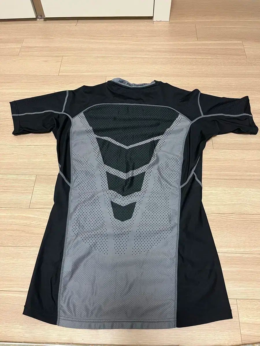 【雷市場（ポンジャン）商品韓国直送】 XL Nike(ナイキ） コンバットプロ 機能性 半袖 Tシャツ