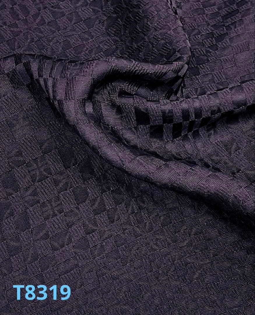 色無地 ふくれ織 紋意匠 変わり市松文様 烏羽色 正絹 反物 - メルカリ