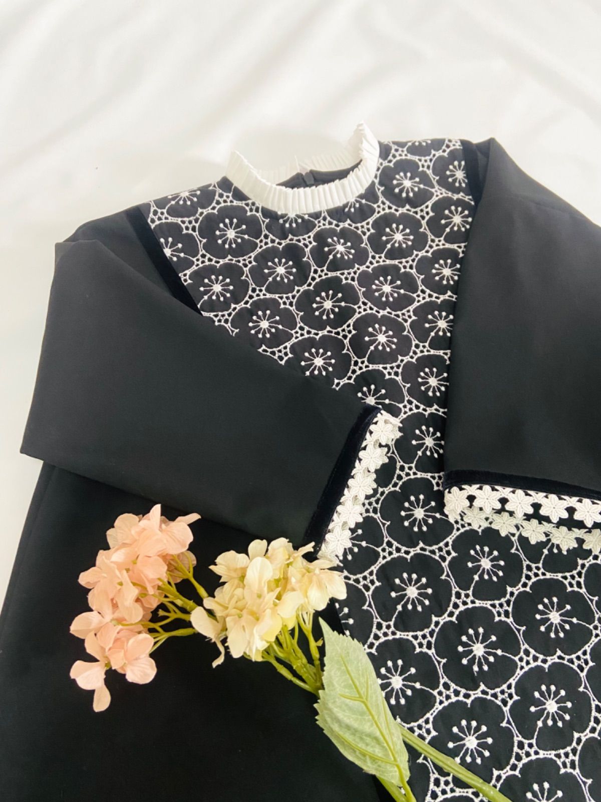 花刺繍のフレアワンピース キッズドレス フォーマルドレス 卒園式 入学 