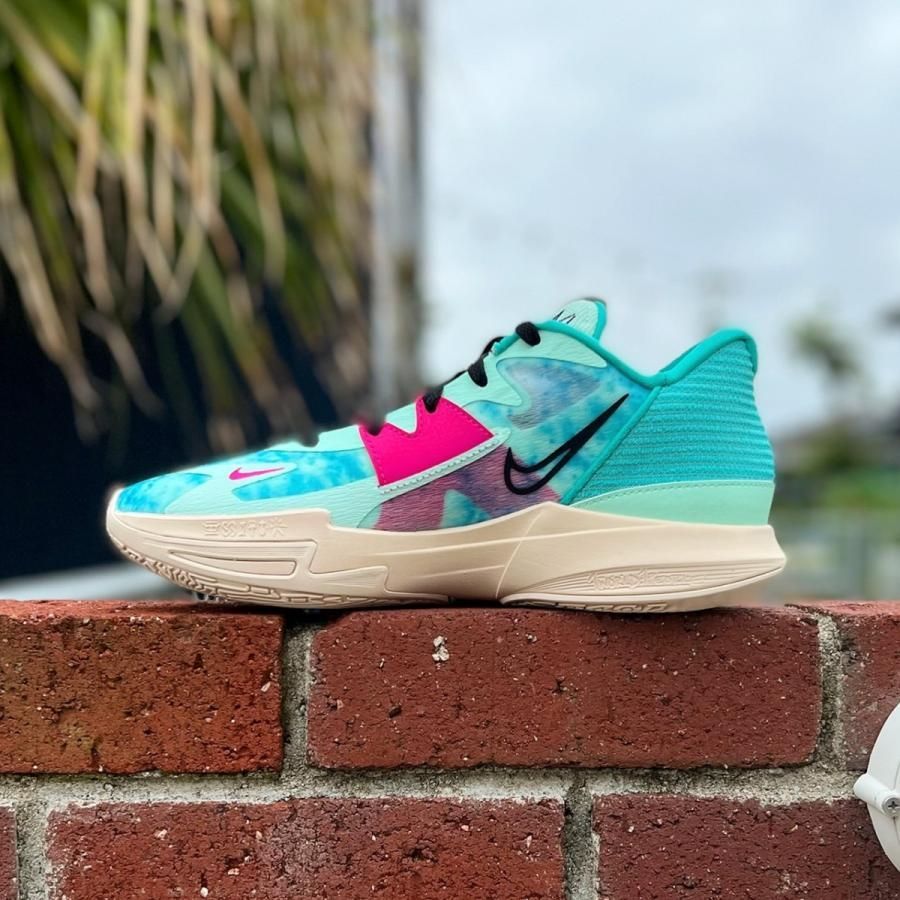 NIKE KYRIE LOW 5 'COMMUNITY' ナイキ カイリー ローカット 5