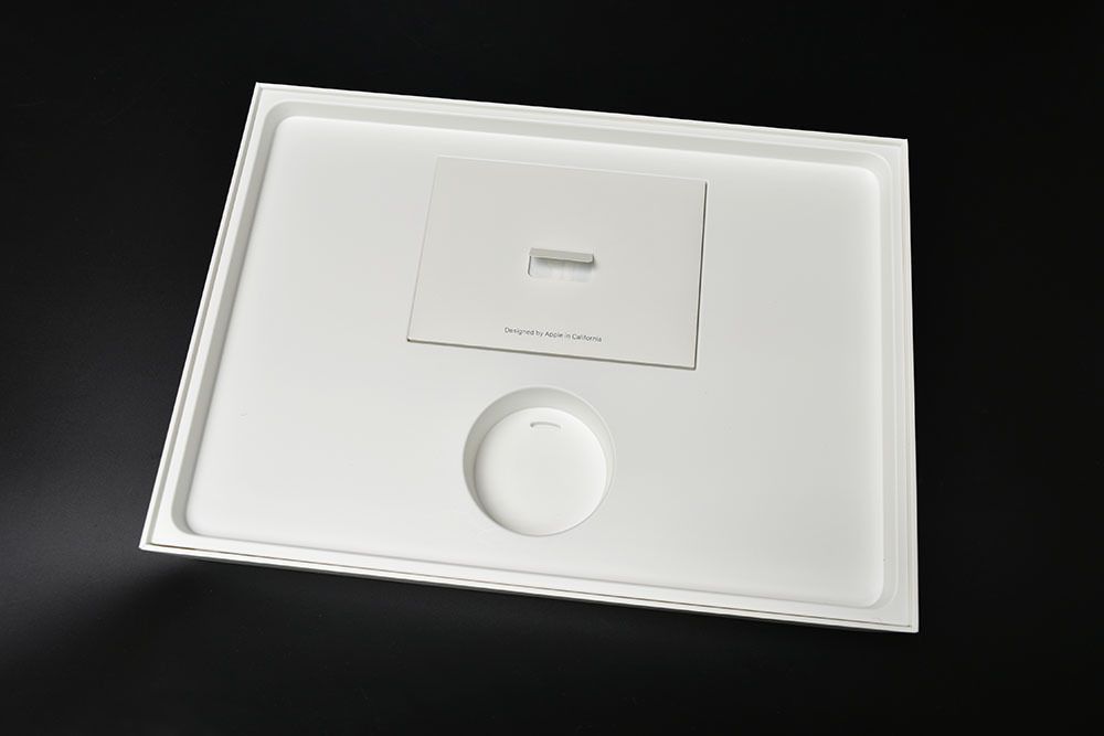 MacBook Pro 13インチ A1989 2019 元箱 シルバー - メルカリ MacBook Pro 13インチ A1989 2019 元箱 シルバー - メルカリ