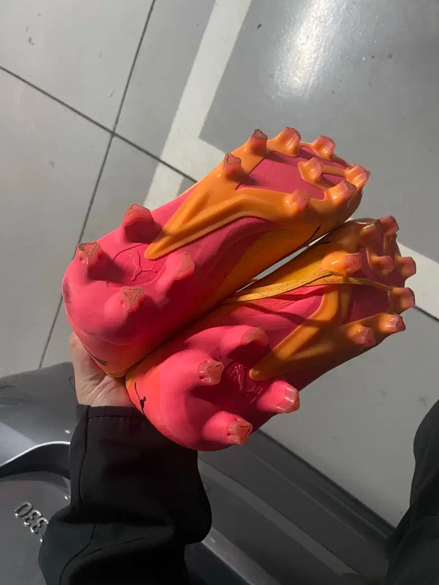 プーマ サッカーシューズ 255mm