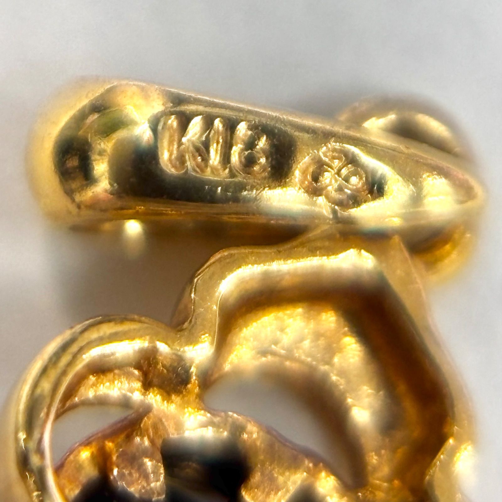 K18
