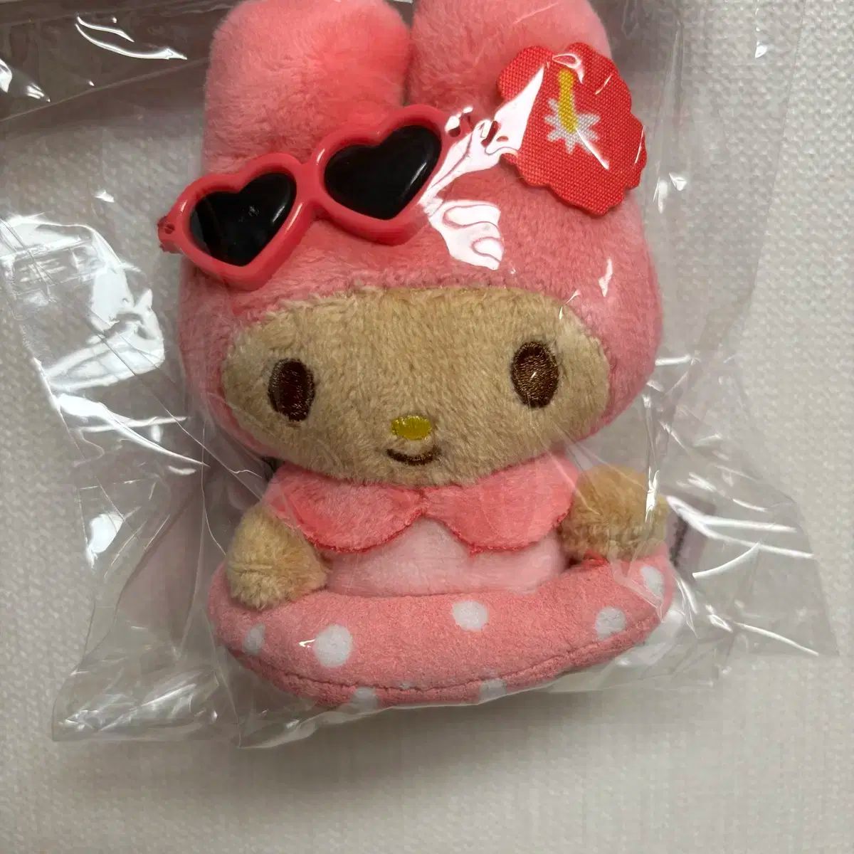 【匿名配送】韓国 オリーブヤング サンリオ 日焼け マイメロディ キーリング 韓国限定 新品 日焼けマイメロディ キーリング オリーブヤング