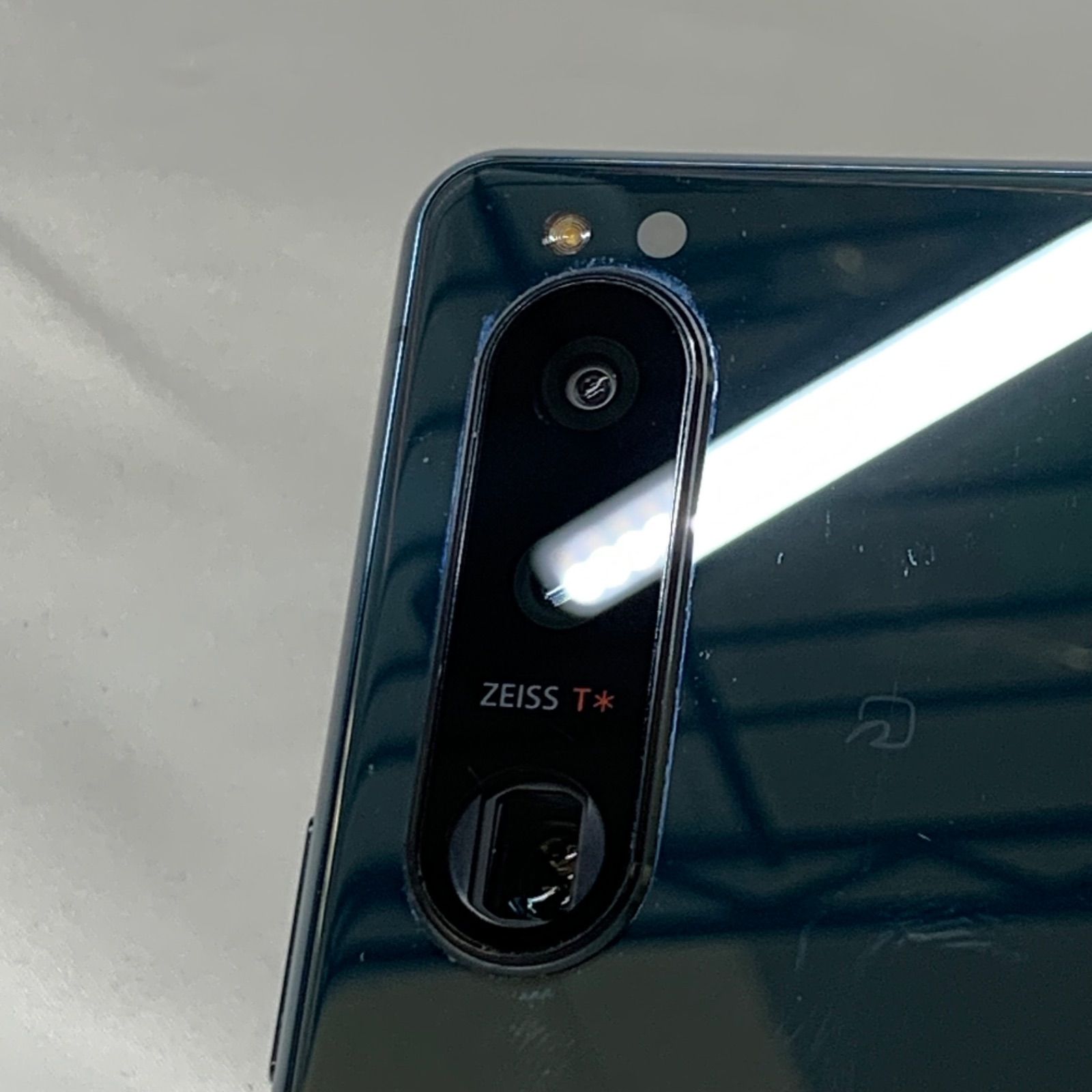 ☆【訳あり品】docomo Xperia 5 III SO-53B グリーン - メルカリ