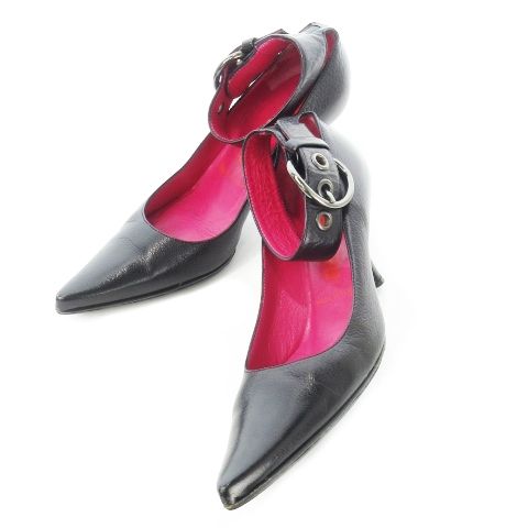 ミュウミュウ miumiu ハイヒールパンプス ポインテッドトゥ レザー 本 