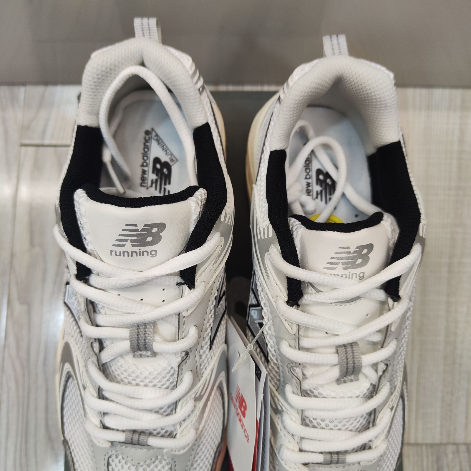ニューバランス スニーカー MR530 NEW BALANCE MR530TA シルバー
