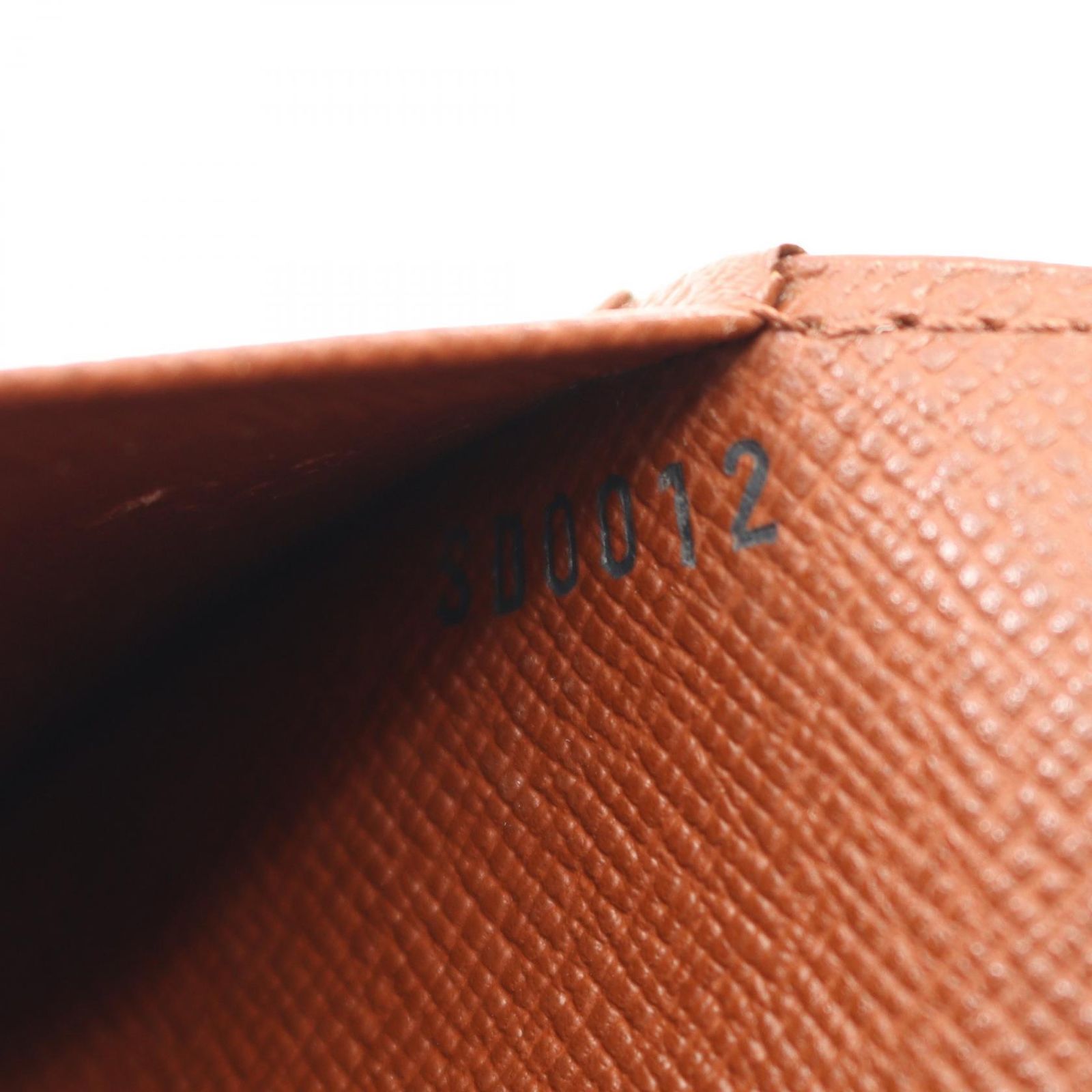 VUITTON