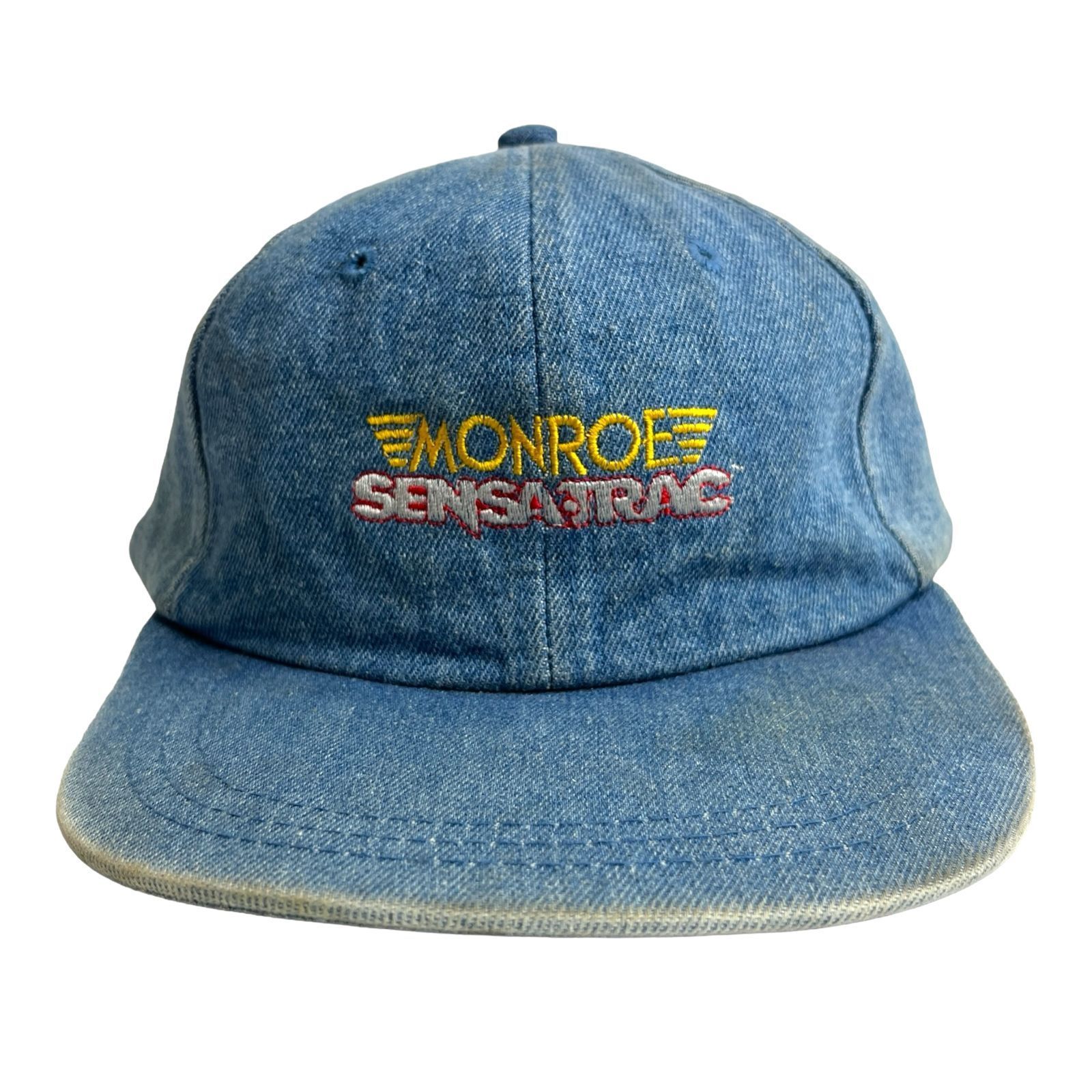 【キャップ / 帽子】MONROE - SENSA TRAC (モンローセンサトラック) ADAM社製 ビンテージ デニムキャップ 自動車部品 刺繍 レザーベルト ゴールドバックル