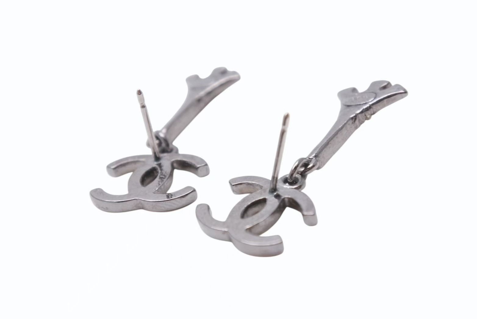 極美品 CHANEL シャネル エッフェル塔ココマークピアス 06C刻印 重量約  