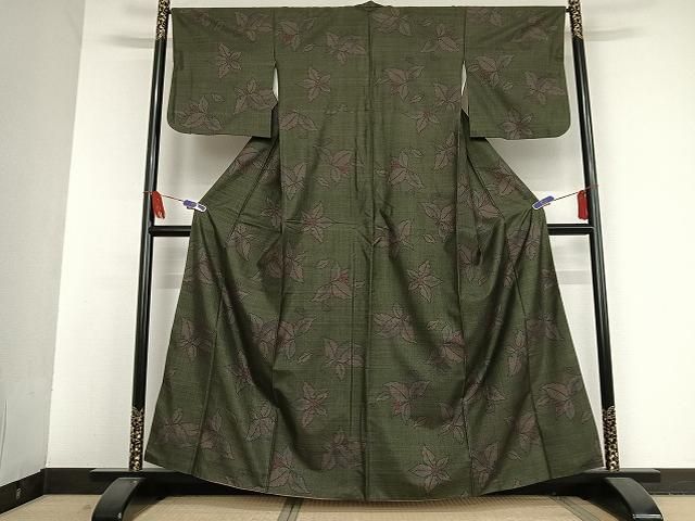 平和屋着物●本場大島紬　９マルキ　草花文　正絹　逸品　AAAT9411np 平和屋着物○本場大島紬 9マルキ 草花文 正絹 逸品 AAAT9411np - メルカリ