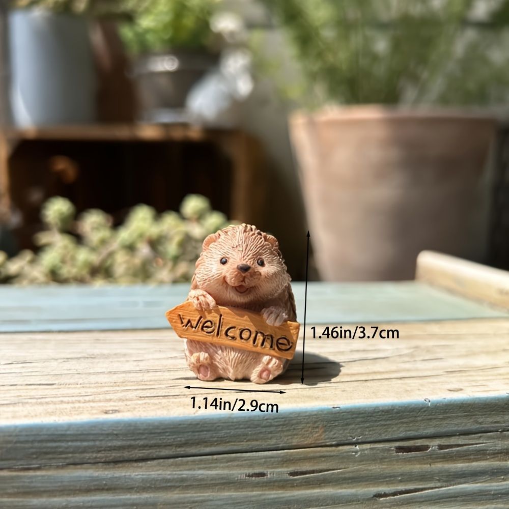 【︎】かわいいミニチュアのハリネズミの置物3点 かわいいミニチュアのハリネズミの置物3点 ハリネズミ きのこ オブジェ