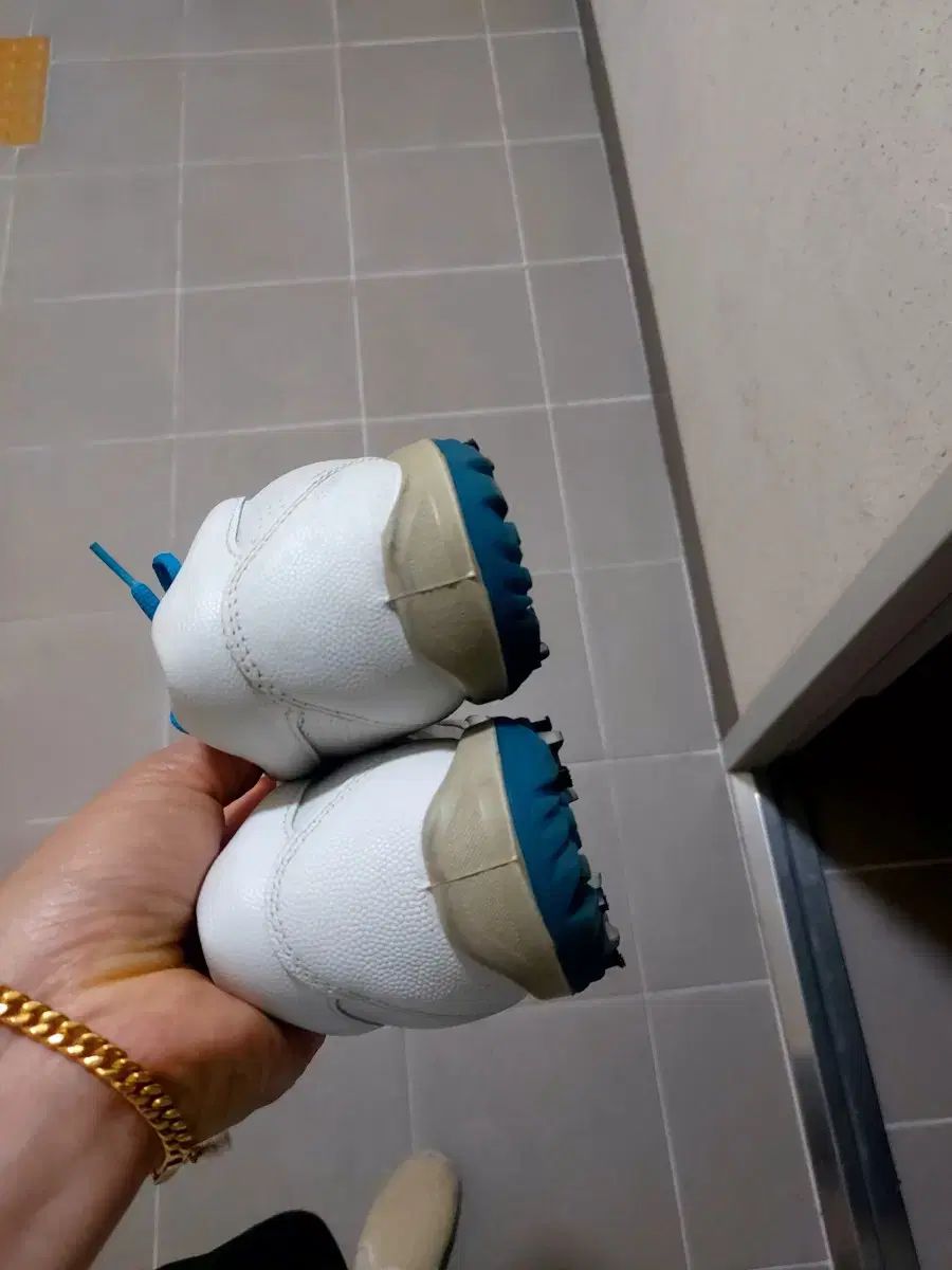 レディースゴルフシューズ