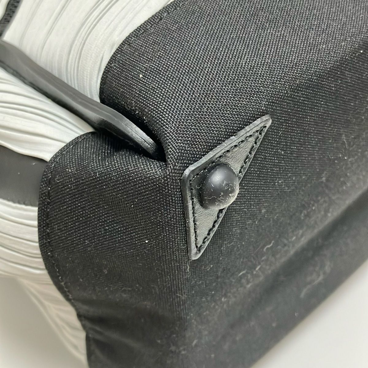 PLEATS PLEASE(プリーツプリーズ) ショルダーバッグ - PP44-AG501  