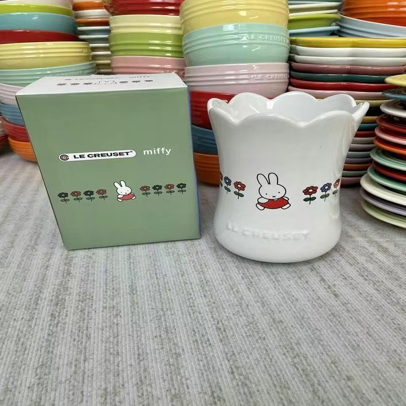 ルクルーゼ ル・クルーゼ ミッフィー 花瓶 フラワーベース Amazon.co.jp: ル・クルーゼ(Le Creuset) ミッフィー フラワー