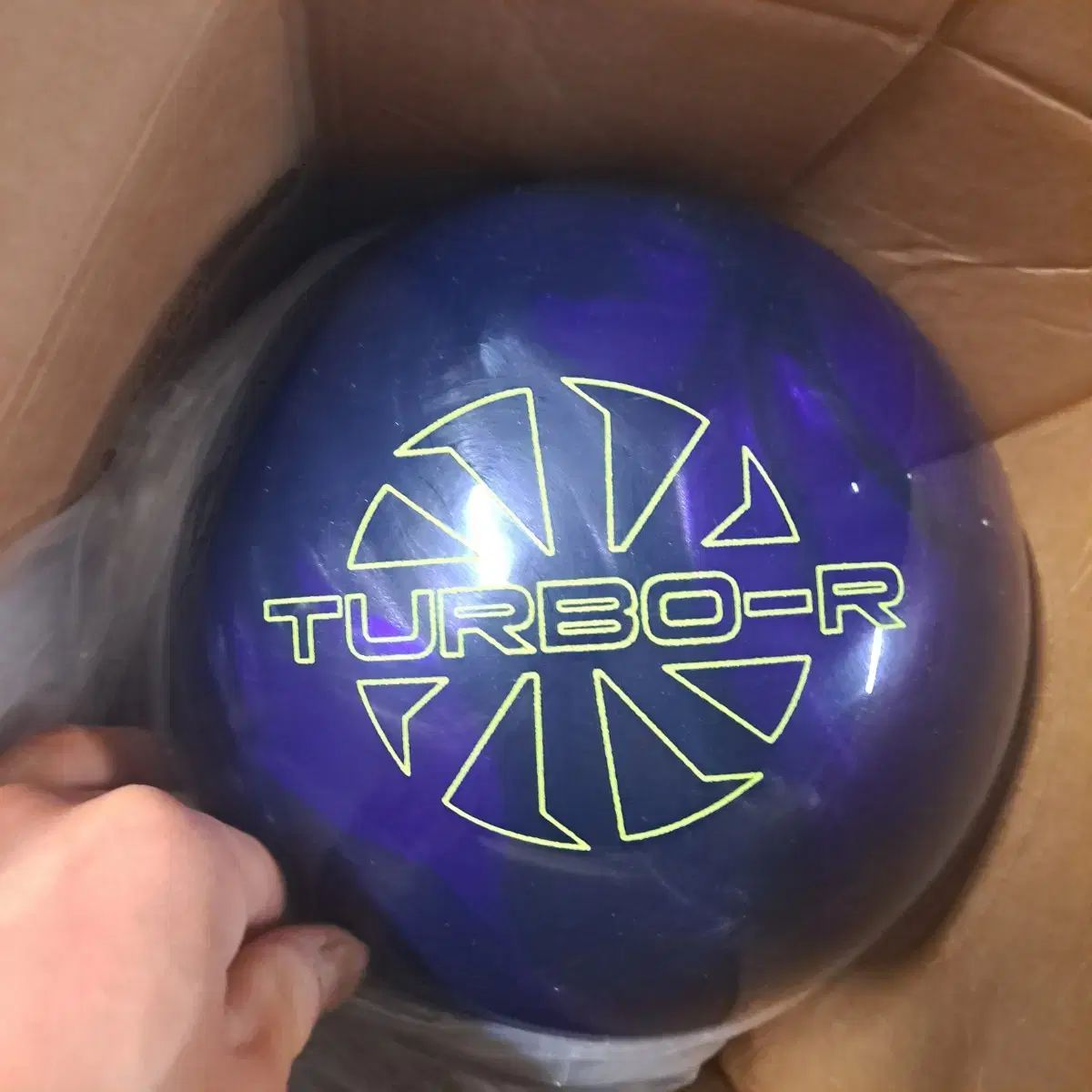 EBONITE/エボナイト サンダーボルト ボウリングボール 16P 未使用！ 新品 エボナイト(EBONITE) ターボ R 16 ポンド ボーリング