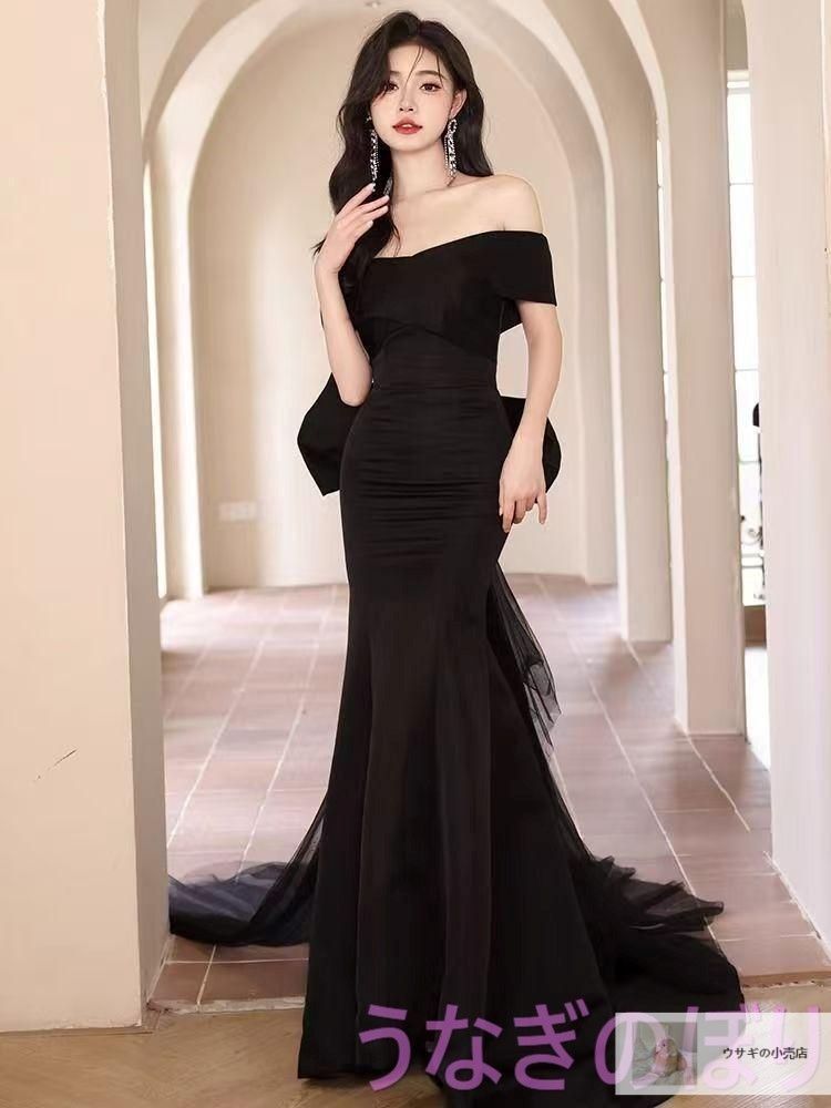 ファッション性のある気品あるドレス 夕食会や結婚式にぴったり