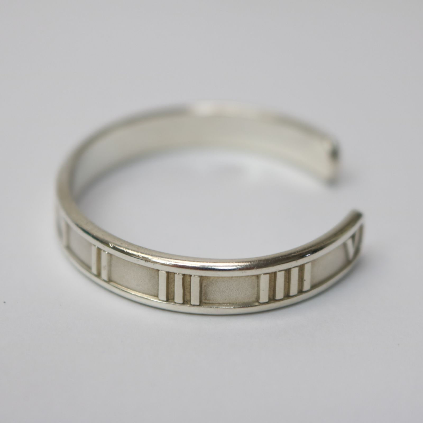 138)TIFFANY & Co. ティファニー アトラス バングル
