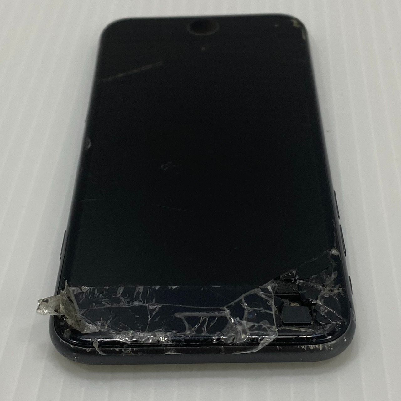 ☆iPhone8 スペースグレー64GB（MQ782J/A）☆SIMロックあり