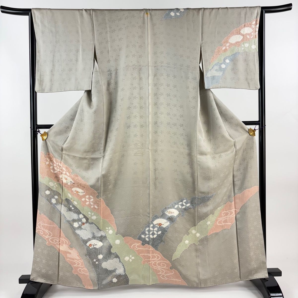 訪問着 身丈163.5cm 裄丈64cm 正絹 逸品 【中古】 訪問着 身丈163cm 裄丈67.5cm L 袷 草花 流水 総絞り 黒 正絹 秀品