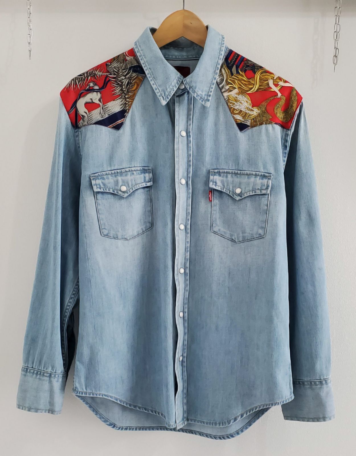 EURO Levis リーバイス 2007年 イタリア製 日本未発売 60580 長袖 デニム ウエスタンシャツ S エルメスHERMES スカーフ カレ90 ヨーク装飾 古着