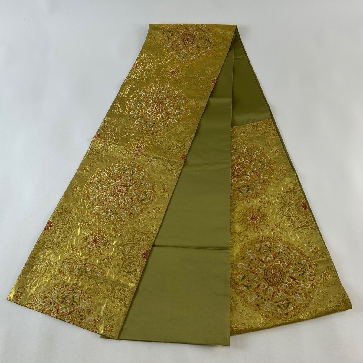 袋帯 美品 秀品 桜 幾何学 箔 金銀糸 銀色 六通 正絹 【中古 袋帯 美品 秀品 桜 幾何学 箔 金銀糸 銀色 六通 正絹 【中古