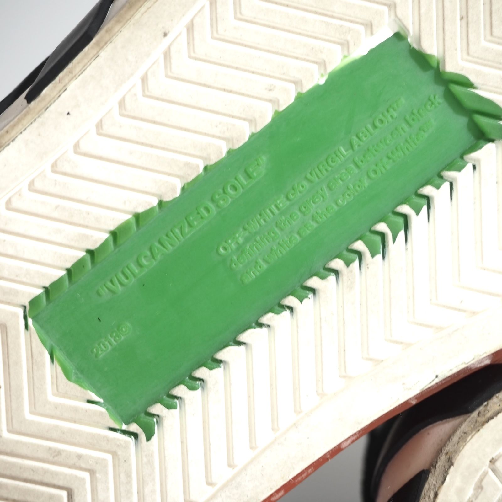 【関税込み】Off-White ホワイト＆ブラック Kick Off スニーカー 楽天市場】【完売】オフホワイト OFF-WHITE メンズ 靴