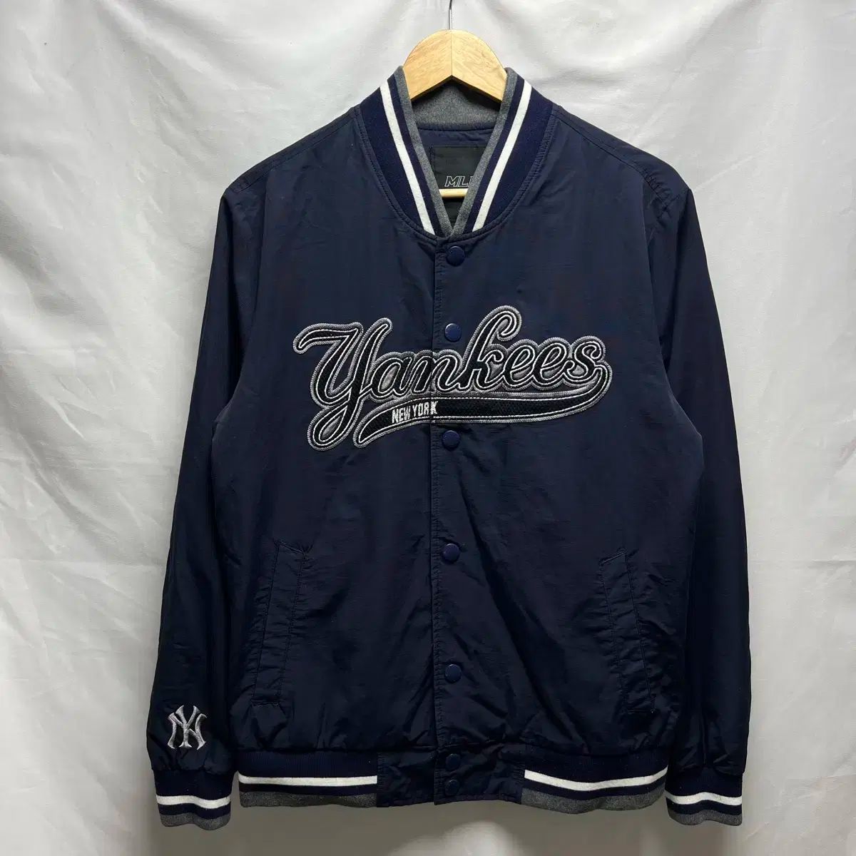 純正品/ 100 MLB ニューヨークヤンキース ネイビー スタジャン