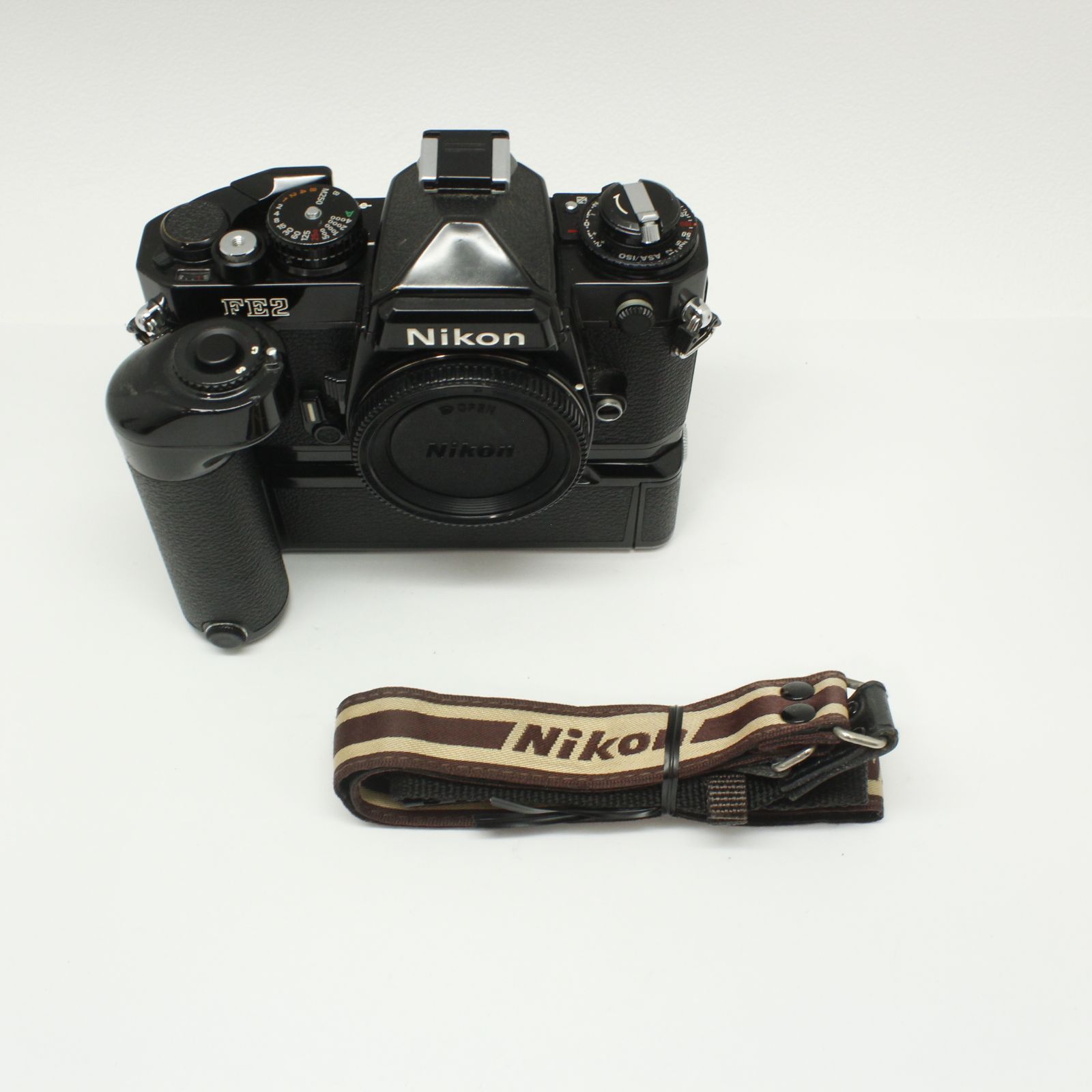 ニコンFE、MD12、レンズ2本セット Nikon FE2 (MD-12) ニコン FE Nikon