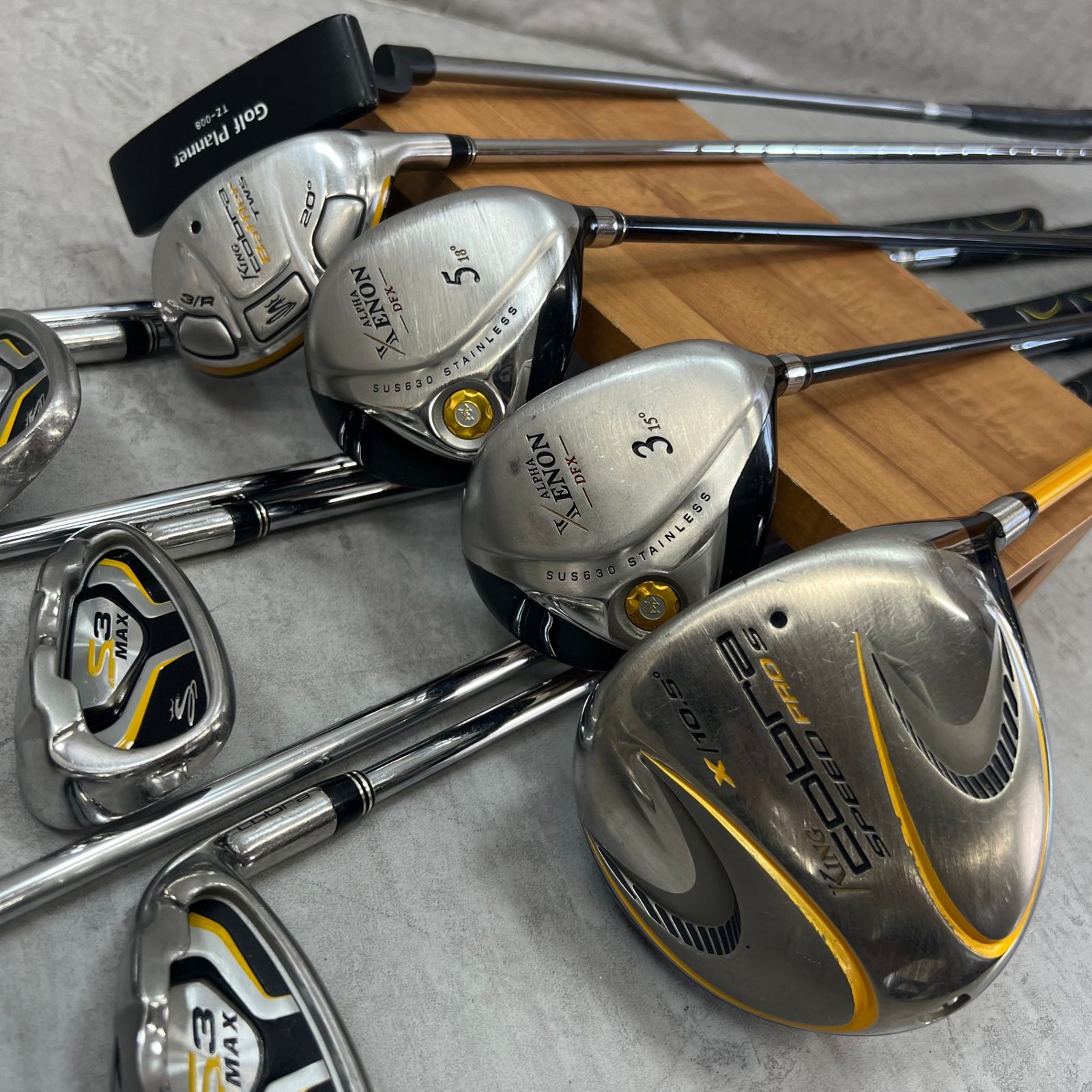 コブラ ナイキ メンズゴルフ11本セット 右利き用 キャディバッグ