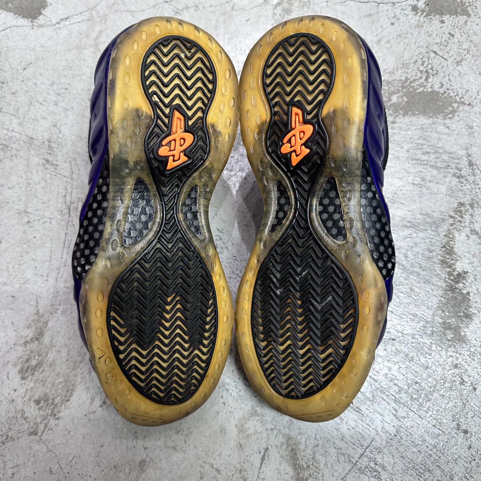 NIKE Air Foamposite One 