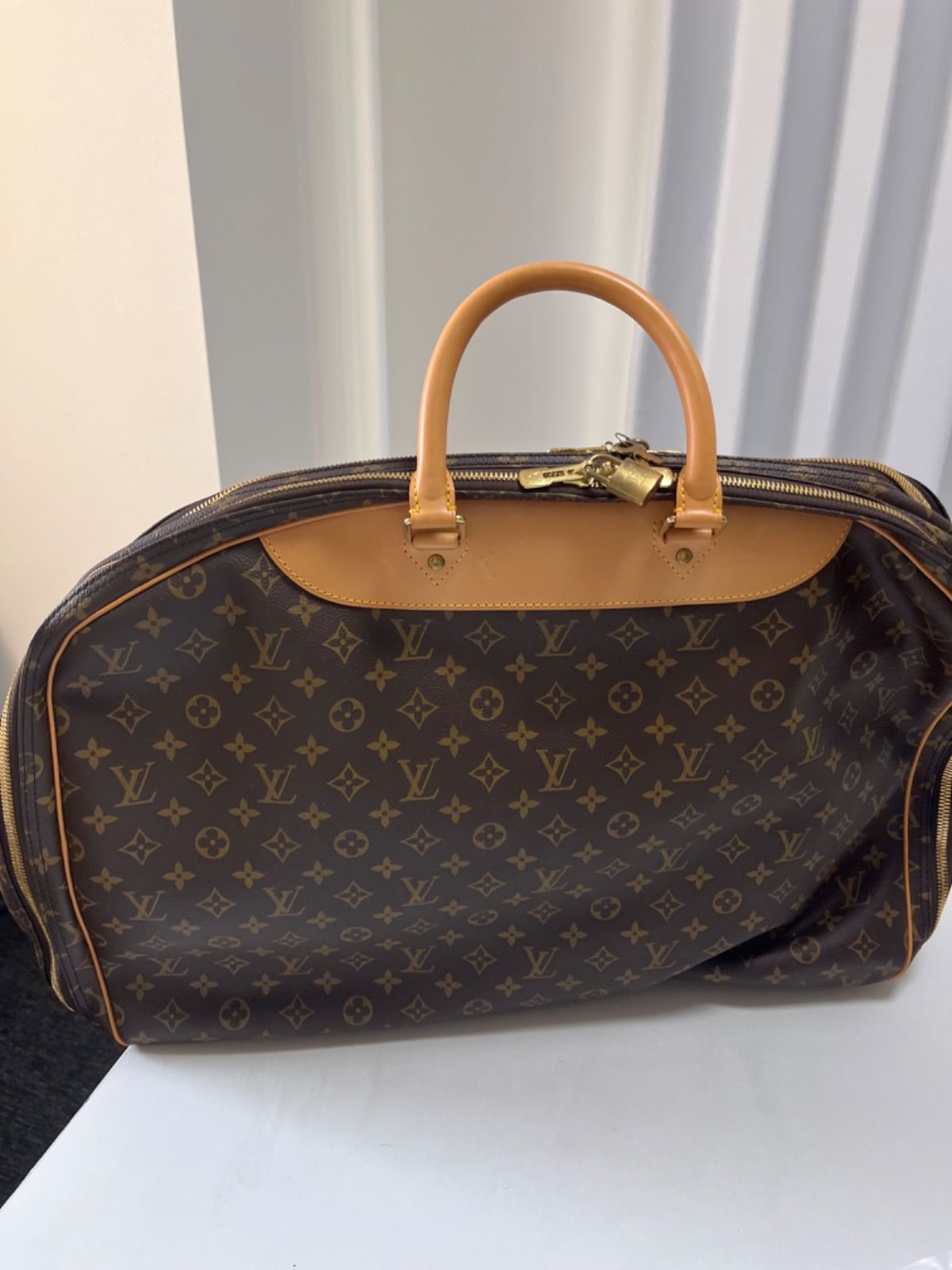 LOUIS VUITTON アリゼ・ドゥ・ポッシュ