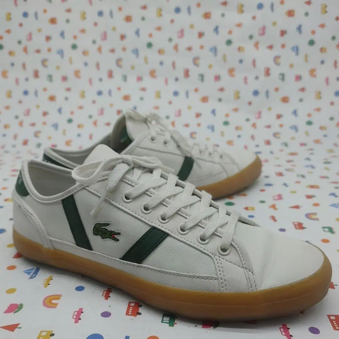 【雷市場（ポンジャン）商品韓国直送】 LACOSTE(ラコステ) 傍観者 メンズスニーカー 260_