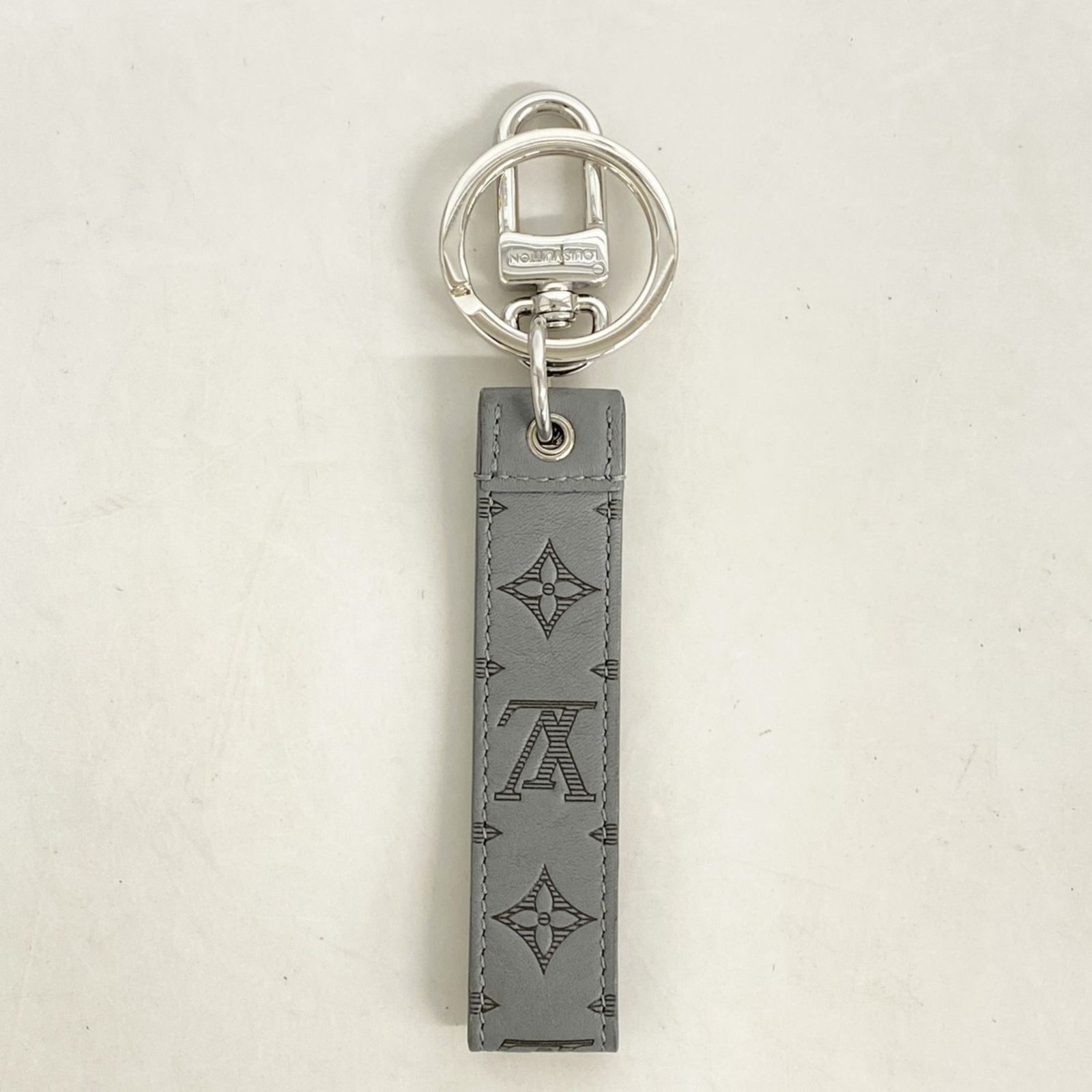 LOUIS VUITTON シャドーキーホルダー LV ルイヴィトン キーホルダー LV